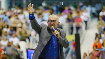 Show gospel com o cantor Armando Filho é uma das atrações do último final de semana do Natal