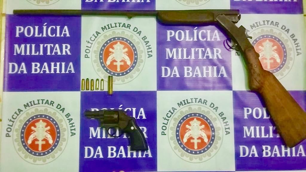 PM apreende 1kg de droga e plantio com 50 pés de maconha na área rural de Glória (BA)