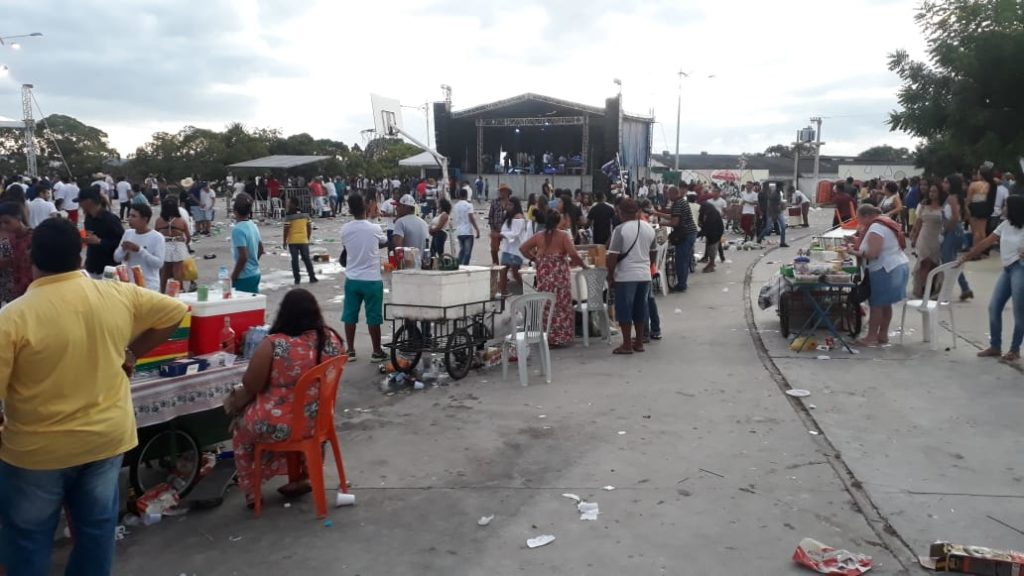 Festa de réveillon em Delmiro Gouveia termina em pancadaria