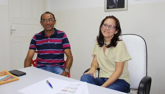 “Quero trazer um ânimo novo”, diz Elza em seu 1º dia de trabalho como nova secretária da Educação