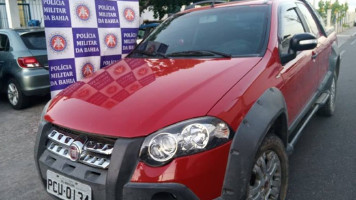 PM recupera em Paulo Afonso veículo tomado em assalto em Alagoas com placa adulterada