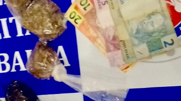 Polícia Militar prende suspeito de comercializar drogas em Jeremoabo-BA