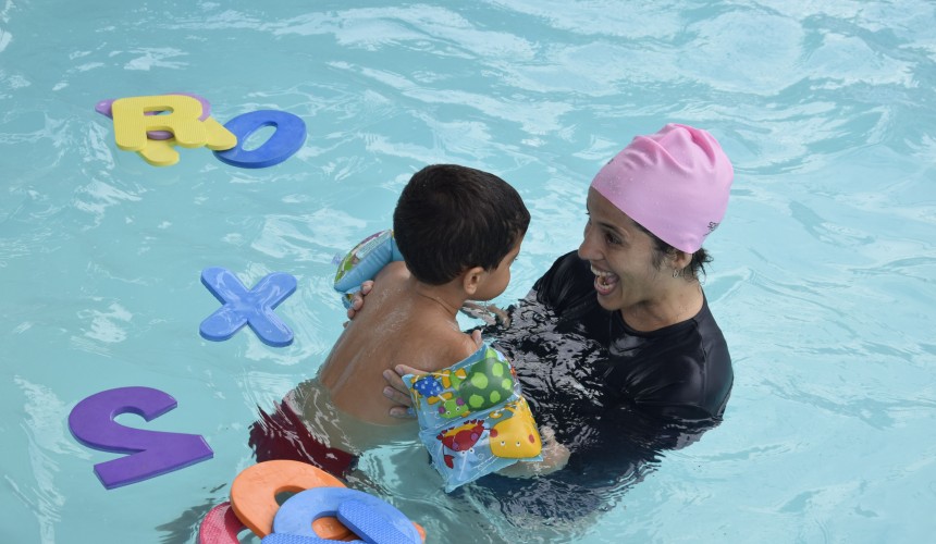 Colégio Sete lança natação para recém-nascidos e bebês. AULA EXPERIMENTAL NESTA SEXTA, 15