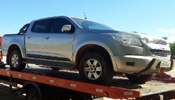 S-10 roubada de empresário pauloafonsino é recuperada pela polícia no sertão de Pernambuco