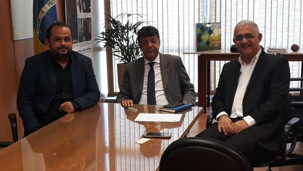 Secretário de Agricultura de Rodelas (BA) solicita novas instalações de rede de energia ao diretor do Programa Luz Para Todos