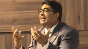 Em discurso, Jean Roubert diz que nunca é demais defender a educação