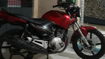 Jovem tem moto roubada próximo ao campo do Flamengo no BTN 1 e pede ajuda para encontrá-la