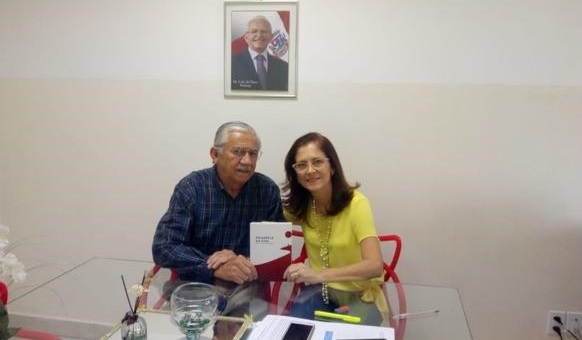 Livro “Passarela da Vida” de Frederico Vasconcelos será usado em escolas de Paulo Afonso e Glória