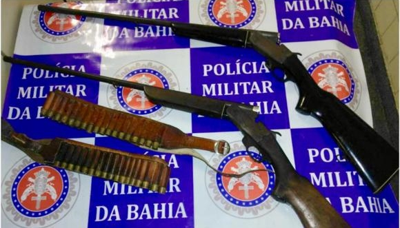 Armas e munições apreendidas em Paulo Afonso