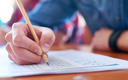 Concursos: 25 órgãos abrem as inscrições para quase 6 mil vagas nesta segunda-feira