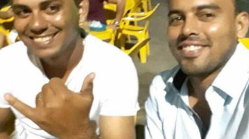 Dois homens são mortos a tiros enquanto bebiam em bar em Delmiro Gouveia, AL