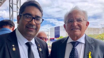 Jean Roubert participa e prestigia Desfile Cívico em Sete de Setembro