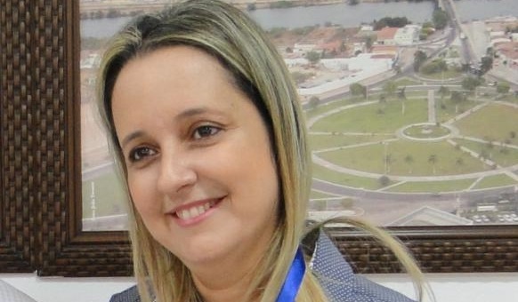 Kikina desiste de cargo e nora de Luiz de Deus assume Secretaria de Desenvolvimento Social