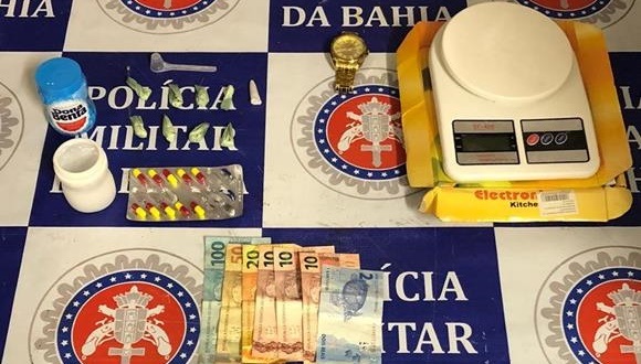 Policiais do 20º BPM prendem no BNH traficante de drogas que atuava em Paulo Afonso