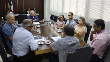 Vereador Jean Roubert propõe ações para alavancar as vendas de fim de ano