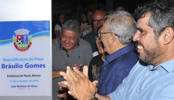 Leco ‘cutuca’ Anilton, e profetiza: “Luiz de Deus, vamos lhe dar uma das maiores votações de sua vida!”