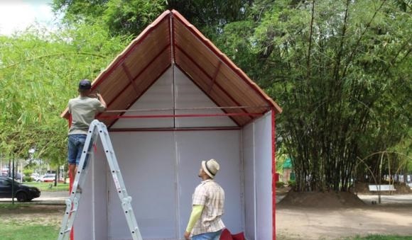 24h após tachar denúncia de Galinho de “fake news”, prefeitura abre licitação para decoração natalina