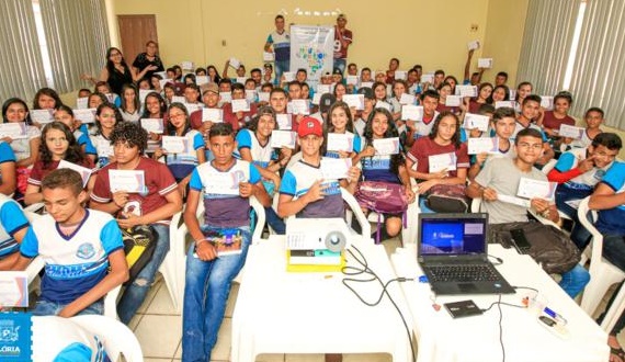 Prefeitura de Glória-BA promove palestra sobre empreendedorismo para alunos da Escola Dom Mário Zanetta