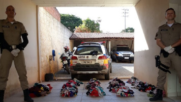 Homem é preso após roubar mil calcinhas de varais da vizinhança