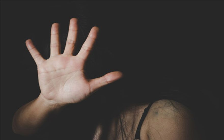 Homem é preso após agredir companheira com socos no rosto em Paulo Afonso; mulher foi hospitalizada