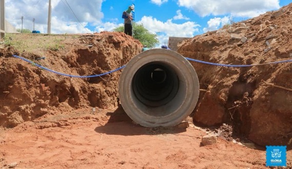 Prefeitura de Glória realiza 3ª etapa das obras de melhoria da drenagem pluvial no Bairro Santo Antônio