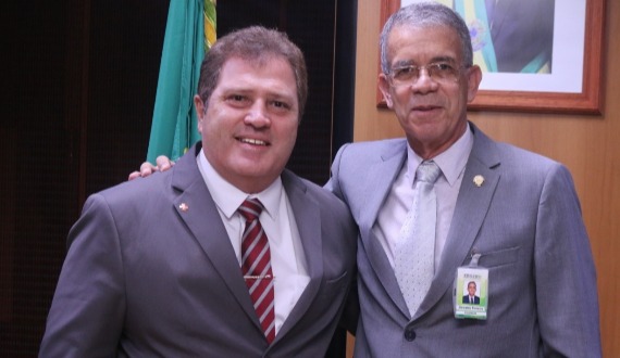 Pré-candidato a prefeito de Paulo Afonso, Capitão Paz, discute em Brasília a reforma e ampliação do HNAS