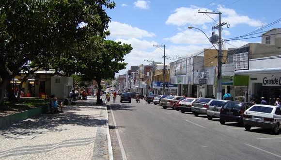 (Errata) Lojas vão funcionar normalmente neste sábado de carnaval em Paulo Afonso, diz Sincopa