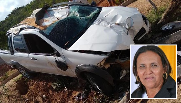 Professora que estava de carona morre após pneu de carro estourar na AL-145 em Água Branca