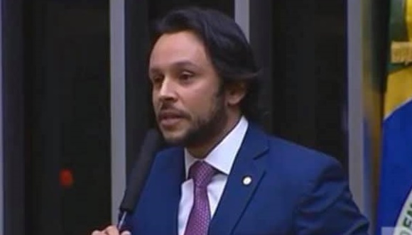 Deputado Mário Júnior defende manutenção do veto presidencial ao orçamento impositivo