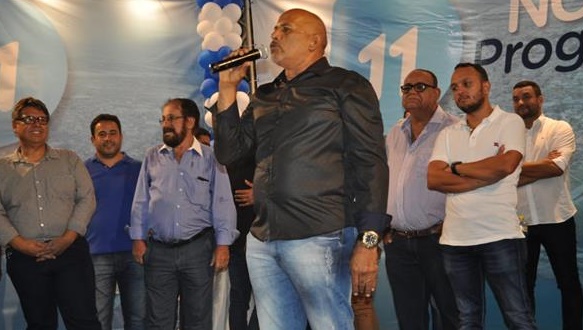 Zé Carlos enaltece Mário Júnior e Raimundo Caires, e alfineta vereadores que deixaram o PP