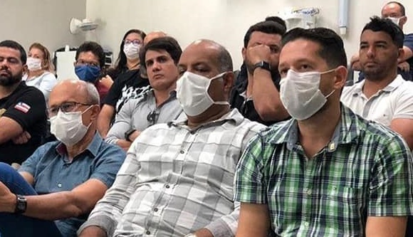 Durante reunião com comerciantes, prefeitura de Paulo Afonso decide manter fechamento de lojas