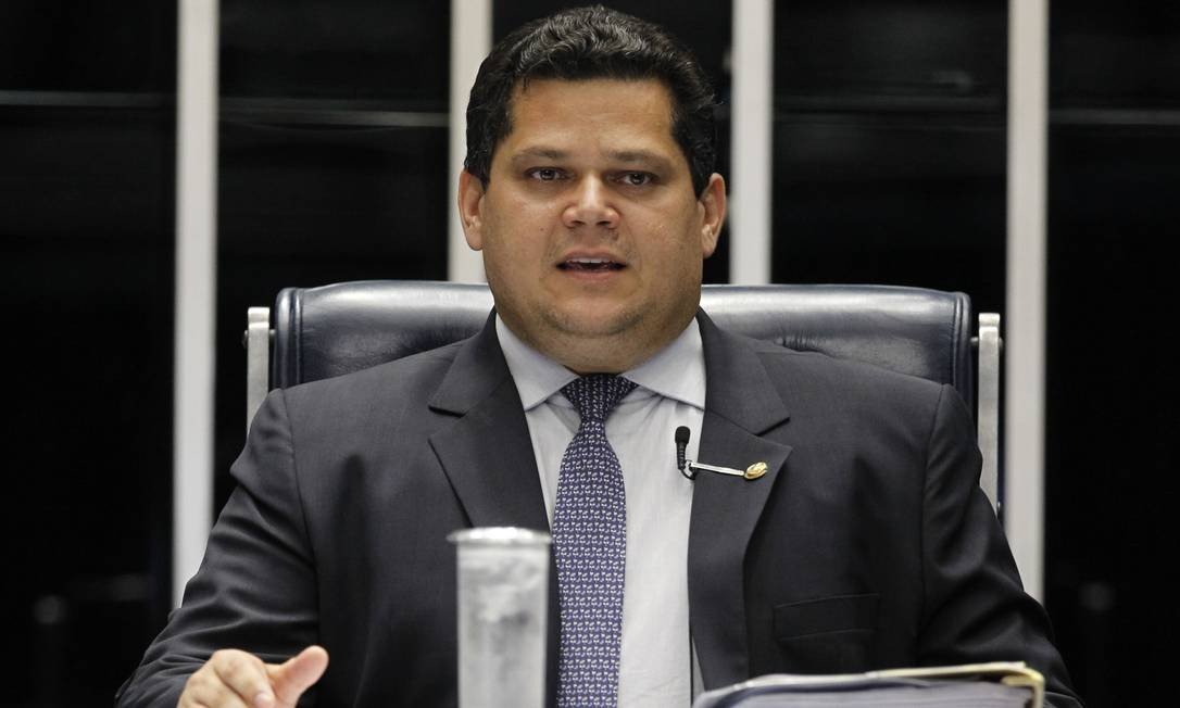 Davi Alcolumbre testa positivo para novo coronavírus