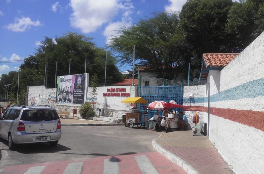 Governo do Estado prorroga até 3 de maio a suspensão das aulas na Bahia