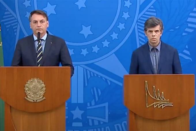 Ao lado do novo ministro da Saúde, Bolsonaro disse esperar que economia volte à normalidade ‘o mais breve possível’