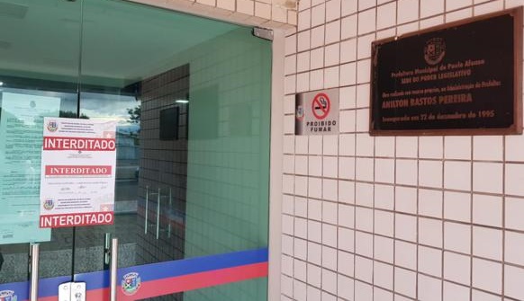 Câmara é interditada e todos os 15 vereadores de Paulo Afonso fazem teste para Covid-19; saiba porquê