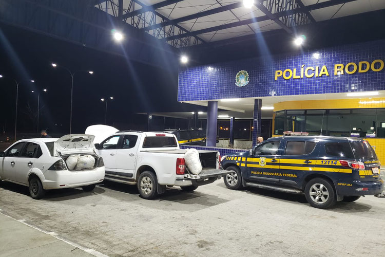 Operação integrada apreende 41 quilos de maconha em dois carros no Sertão de Alagoas