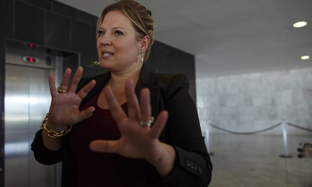 Joice Hasselmann é diagnosticada com Covid: ‘1/4 do pulmão comprometido’