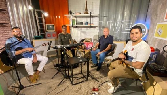 Em mais uma Live, pré candidato Anilton Bastos conversou com 3 dos principais músicos de Paulo Afonso