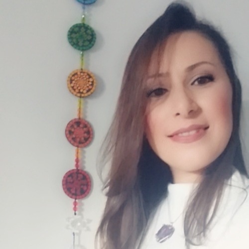 Alessandra Massoterapia: Shiatsu; Reflexologia facial, pés, mãos; Antiestresse; Energética e outras