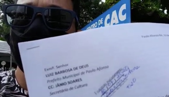 Com mais de 150 assinaturas, artistas protocolam ofício com medidas e cobranças ao prefeito Luiz de Deus