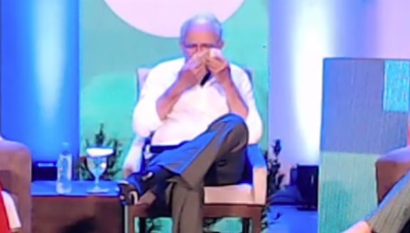 Luiz de Deus volta a chorar durante live: “Foi uma satisfação muito grande trabalhar por esse povo”