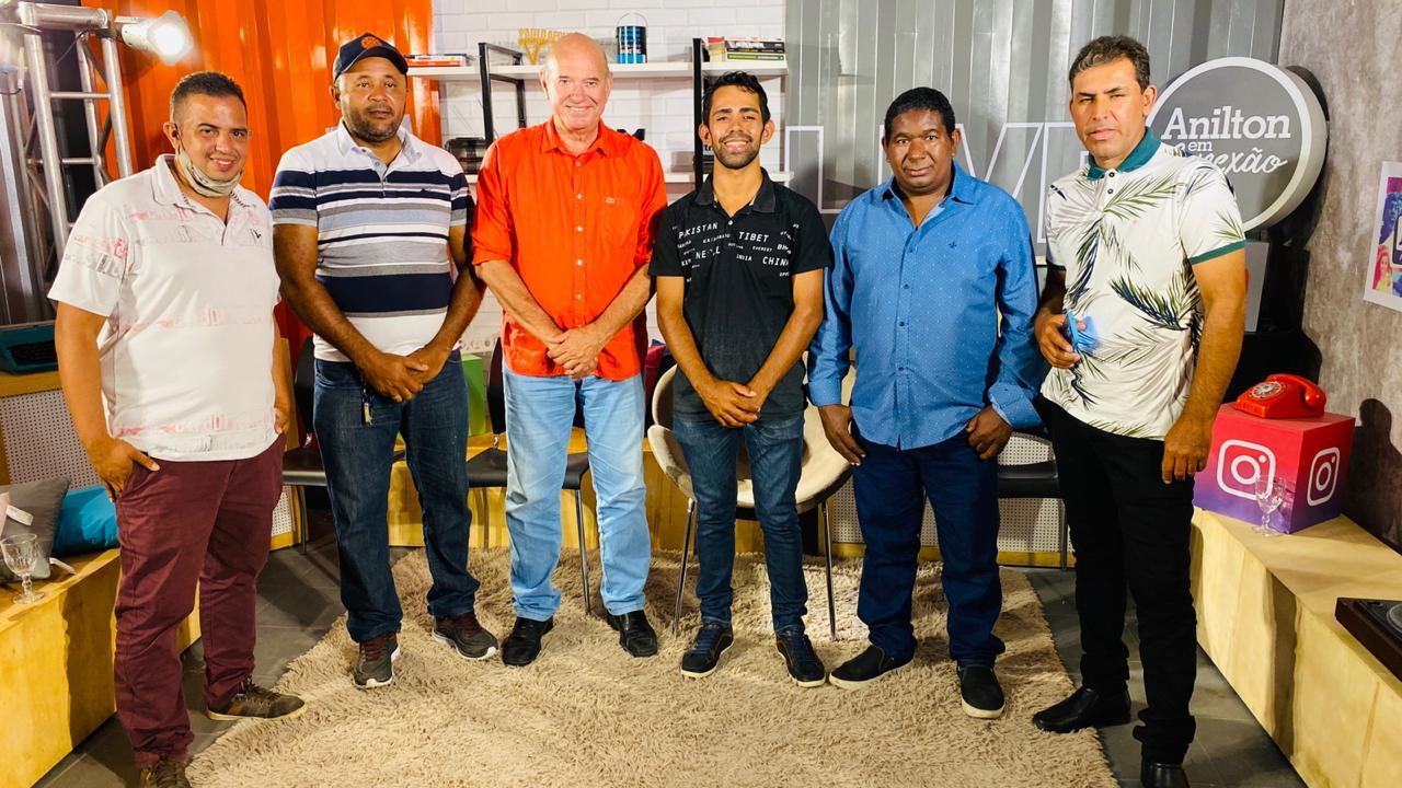 Abandono da área rural foi o principal assunto em Live