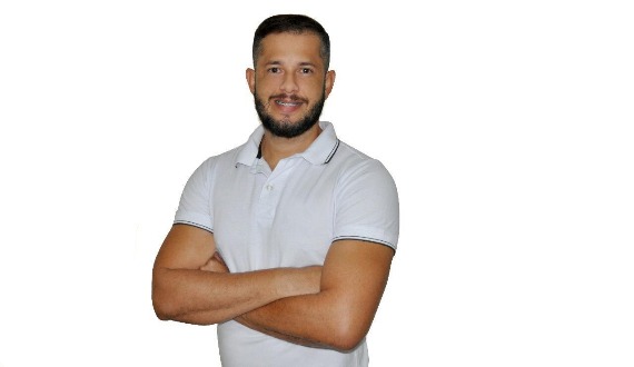 Raimundo Caires mostra força com time de jovens