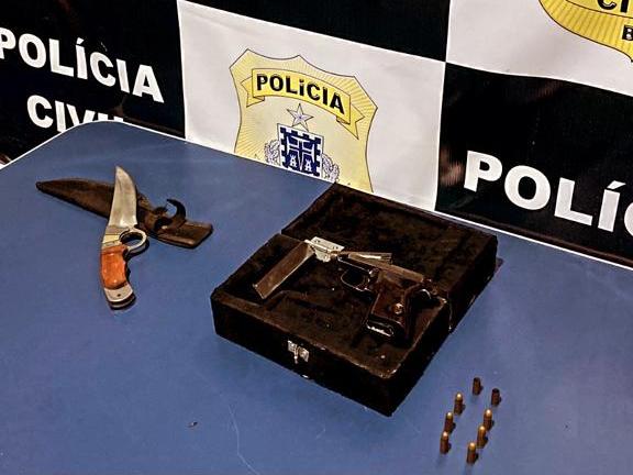 PC apreende arma pertence homem suspeito de ameaçar o irmão de morte