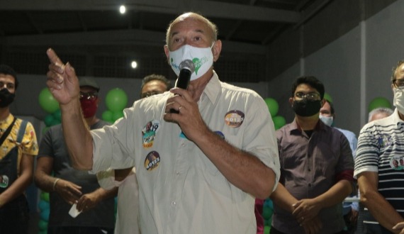 Anilton e Flavinho inauguram comitê de campanha no BTN em clima de Vitória