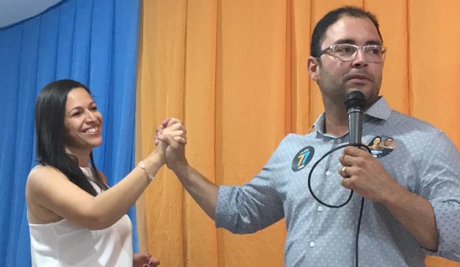 Candidata Evinha Oliveira propõe e Mário Galinho assina carta compromisso com a primeira infância