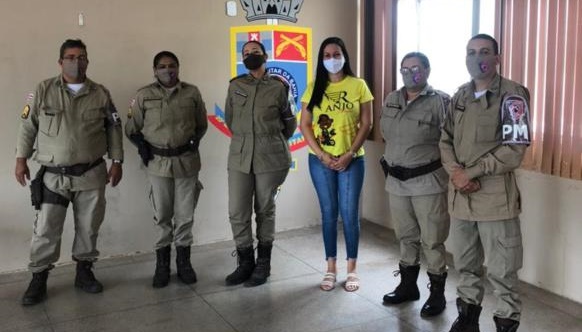 Vereadora Evinha cumpre agenda propositiva ao visitar 20º BPM e conhecer a ‘Ronda Maria da Penha’