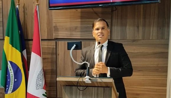 Em posse, Marconi Daniel cobra saúde de qualidade e diz que: “Não sou político aventureiro”