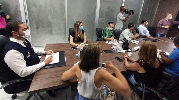 Alagoas deve receber 30 a 40 mil doses da vacina AstraZeneca ainda neste mês de janeiro, diz secretário