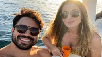 Mulher que matou companheiro na BA postou foto do casal horas antes do crime